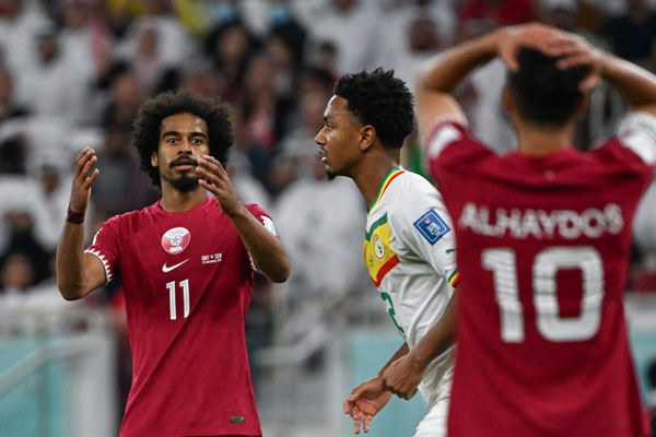 Đội chủ nhà World Cup 2022 tiếp tục thất bại - Anh 3