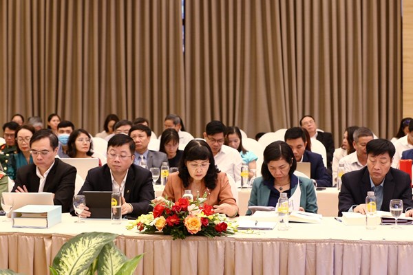 Khai mạc Hội thảo quốc gia “Hệ giá trị quốc gia, hệ giá trị văn hóa, hệ giá trị gia đình và chuẩn mực con người Việt Nam trong thời kỳ mới” - Anh 6