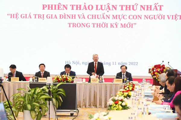Khai mạc Hội thảo quốc gia “Hệ giá trị quốc gia, hệ giá trị văn hóa, hệ giá trị gia đình và chuẩn mực con người Việt Nam trong thời kỳ mới” - Anh 3