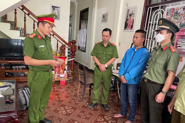 Thừa Thiên Huế: Phá đường dây cá độ bóng đá 30 tỉ đồng - Anh 2