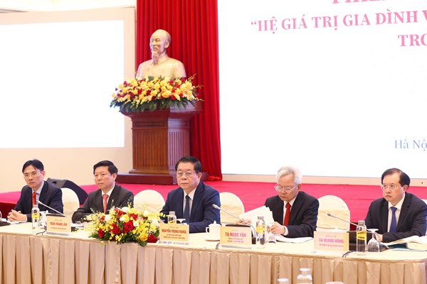 Hệ giá trị gia đình và chuẩn mực con người Việt Nam trong thời kỳ mới - Anh 4