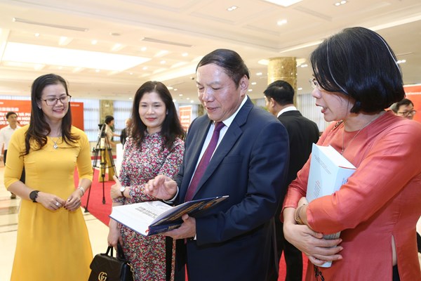 Khát vọng xây dựng những hệ giá trị tốt đẹp của dân tộc - Anh 5