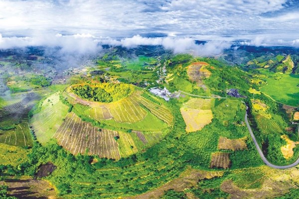 Nâng tầm vị thế Công viên địa chất toàn cầu Đắk Nông - Anh 1
