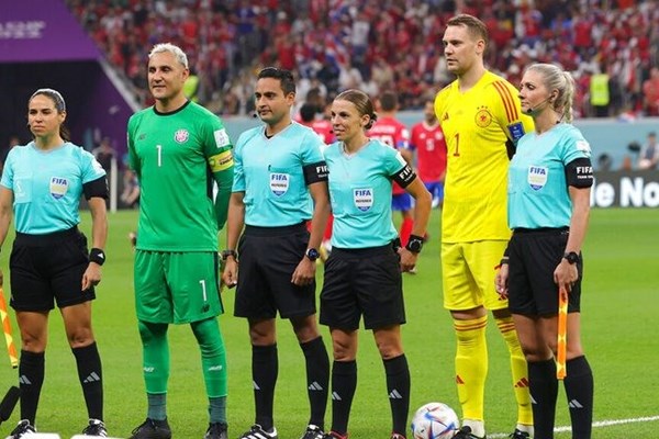 World Cup 2022: Điều thú vị về tổ trọng tài nữ đầu tiên trong lịch sử - Anh 1