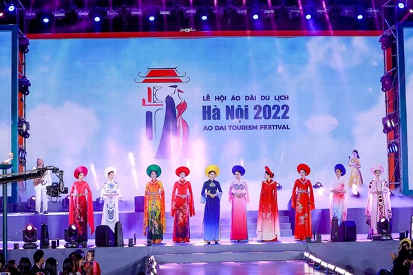Mãn nhãn với bộ sưu tập áo dài 