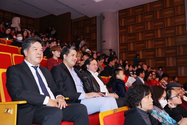 Lễ hội âm nhạc Giáng sinh nhiều màu sắc - Anh 1