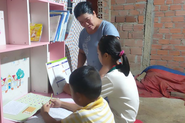 Nữ nhân viên thư viện gieo hạnh phúc cho đời - Anh 2