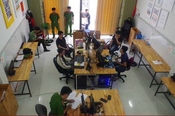 Quảng Nam: Khởi tố nhóm đối tượng làm giả 150 căn cước công dân - Anh 1