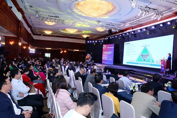 Trao Giải thưởng công nhận “Doanh nghiệp đạt chuẩn Văn hóa kinh doanh” năm 2022: Đề xuất có những chính sách cụ thể về xây dựng, phát triển văn hoá doanh nghiệp - Anh 3