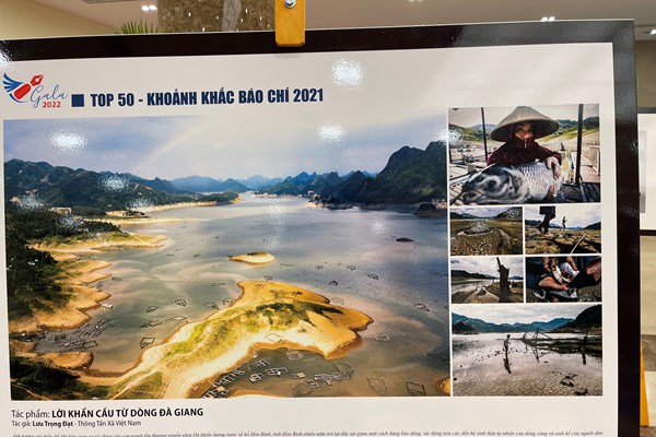 Tôn vinh những tác phẩm ảnh báo chí ấn tượng của năm 2021 - Anh 1