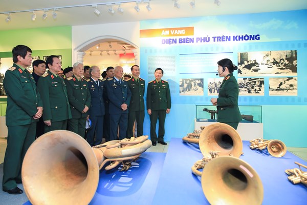 Triển lãm 