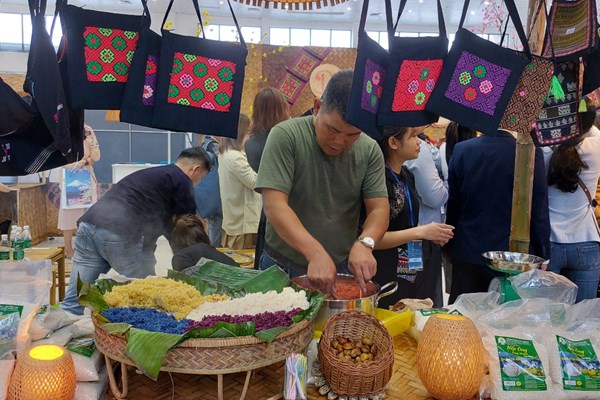 Hội chợ du lịch quốc tế VITM Đà Nẵng 2022 : Cơ hội cho cộng đồng doanh nghiệp du lịch - Anh 4