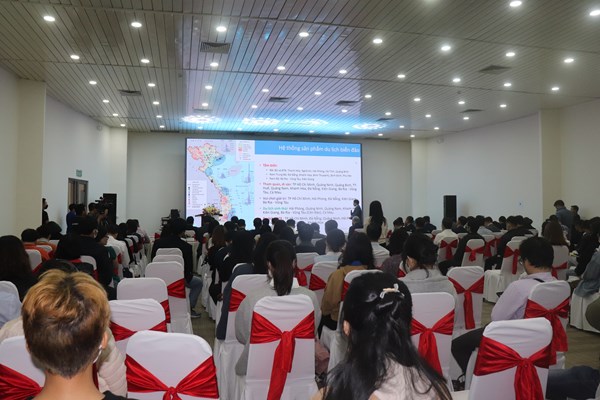 Phát triển du lịch biển đảo Việt Nam - Anh 1