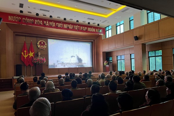 Giao lưu nhân chứng lịch sử Chiến thắng “Hà Nội - Điện Biên Phủ trên không”: Những bài học lịch sử sống động - Anh 2