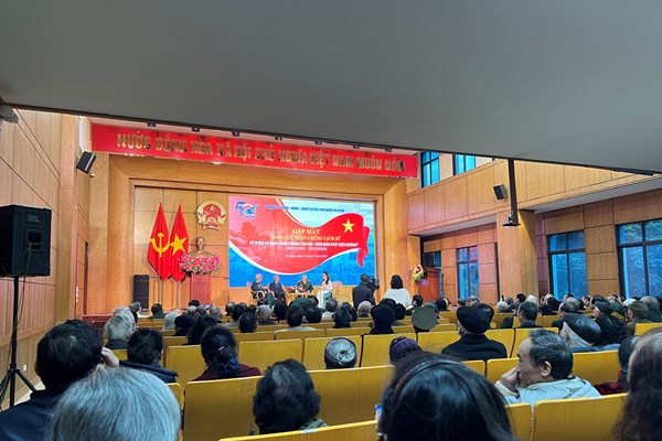 Giao lưu nhân chứng lịch sử Chiến thắng “Hà Nội - Điện Biên Phủ trên không”: Những bài học lịch sử sống động - Anh 3