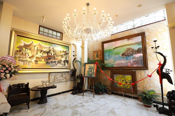 Hoạ sĩ Văn Dương Thành chào đón Giáng sinh và năm mới với Spring Sun - Anh 5