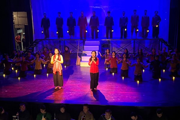 Công diễn vở nhạc kịch “Bài ca tình yêu” của đại tá, nhạc sĩ Doãn Nho - Anh 5