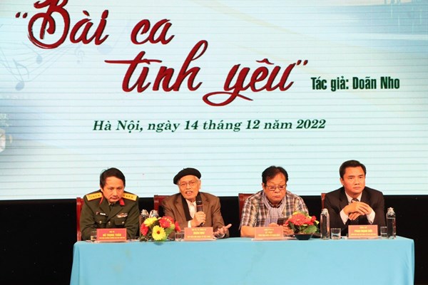 Công diễn vở nhạc kịch “Bài ca tình yêu” của đại tá, nhạc sĩ Doãn Nho - Anh 1