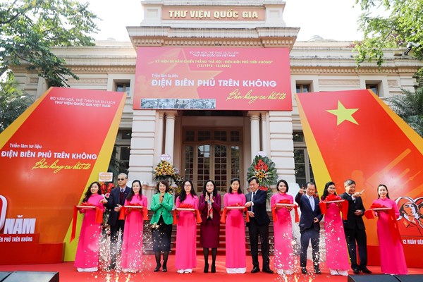 Triển lãm 