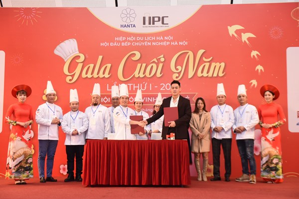 Tôn vinh các đầu bếp có đóng góp cho ẩm thực Hà Nội - Anh 3
