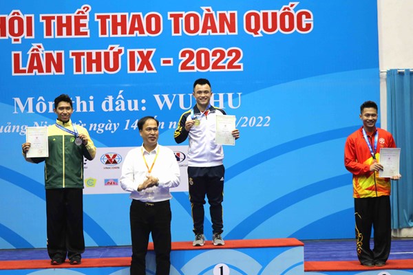 Dương Thuý Vi lập “cú đúp” HCV môn Wushu - Anh 2