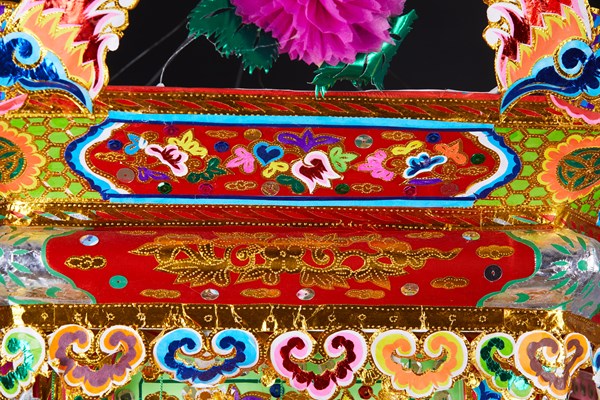 Triển lãm chuyển tải thông điệp nhận thức đúng đắn hơn về sử dụng đồ mã - Anh 4