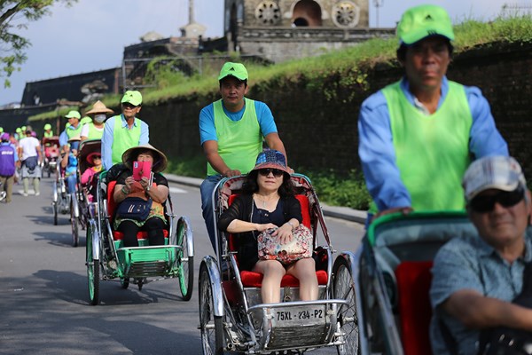 Du khách Thái Lan không mua vé vào tham quan Đại Nội Huế: Sở Du lịch nói gì? - Anh 3