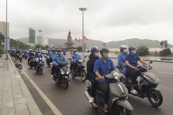Bình Định: Xây dựng môi trường du lịch an toàn, thân thiện, hấp dẫn - Anh 1
