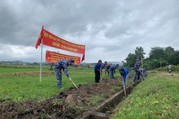 Khám bệnh, cấp phát thuốc và tặng quà cho vùng đồng bào DTTS - Anh 1