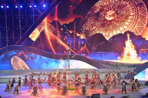 Đặc sắc Lễ khai mạc Festival hoa Đà Lạt - Anh 3