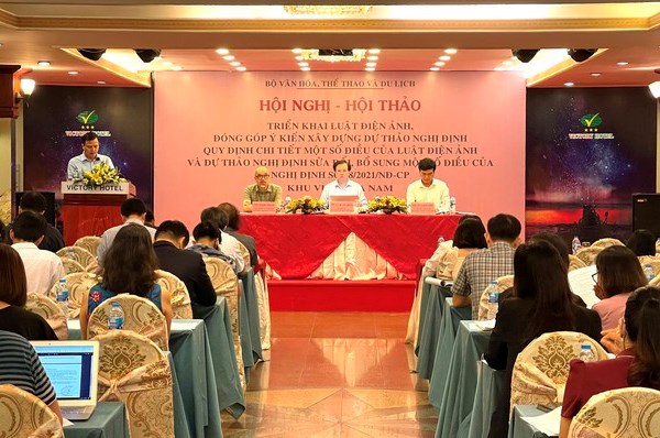 Bộ VHTTDL:Truyền thông chính sách và phổ biến pháp luật từ sớm, từ xa - Anh 1
