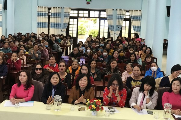 Hội An: Tôn vinh những người phụ nữ làm nghề ve chai - Anh 2