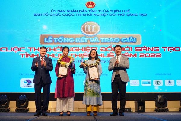 Thừa Thiên Huế: 11 dự án, ý tưởng xuất sắc được trao giải Khởi nghiệp đổi mới sáng tạo - Anh 2