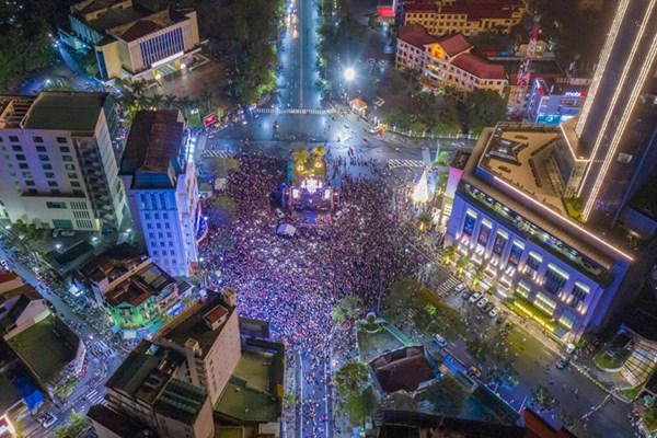 Cho phép đóng đường để tổ chức chương trình Countdown- chào năm mới 2023 tại Huế - Anh 1