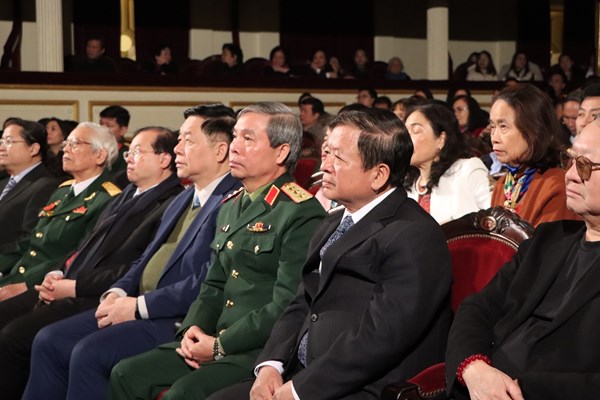 Công diễn vở nhạc kịch “Bài ca tình yêu” - Anh 1