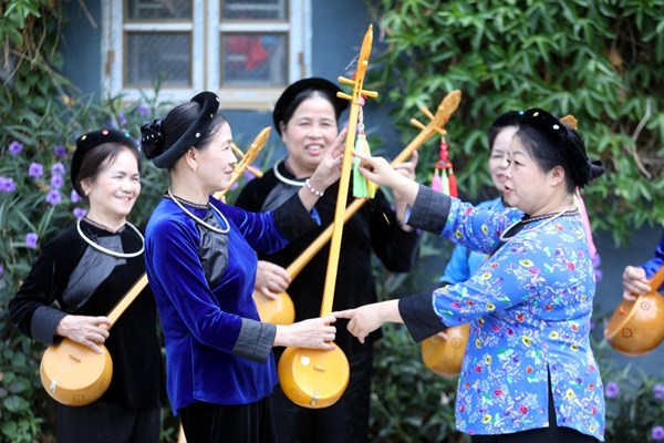 Những “nhịp cầu” kết nối, lưu giữ và lan tỏa nghệ thuật dân tộc - Anh 1