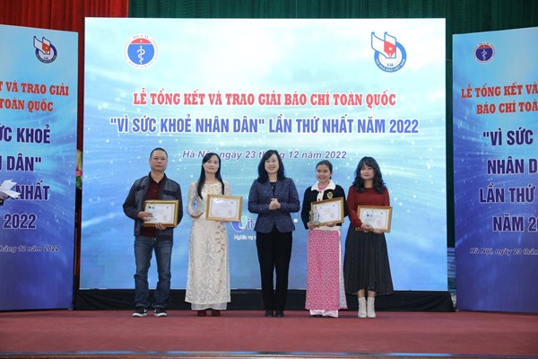 Trao Giải Báo chí toàn quốc “Vì Sức khỏe nhân dân” lần thứ I - Anh 1