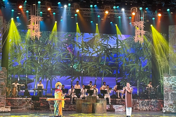 Chương trình nghệ thuật “Vọng”: Tái hiện lịch sử bằng âm hưởng dân gian và nhạc đương đại - Anh 5