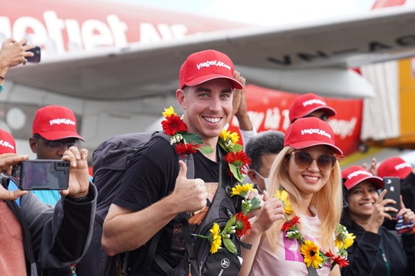 Đón năm Quý Mão đại cát, ngày đôi 1.1, săn ưu đãi kép vé bay đến 90% cùng Vietjet - Anh 2