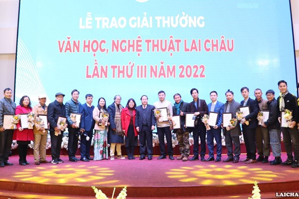 38 tác phẩm đoạt Giải thưởng văn học, nghệ thuật Lai Châu lần thứ III - Anh 1