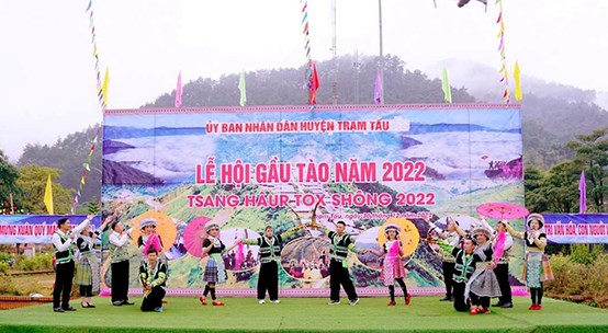Đặc sắc lễ hội Gầu Tào của người Mông ở Trạm Tấu - Anh 1