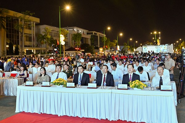 Công bố Năm Du lịch quốc gia 2023 “Bình Thuận - Hội tụ xanh” - Anh 3