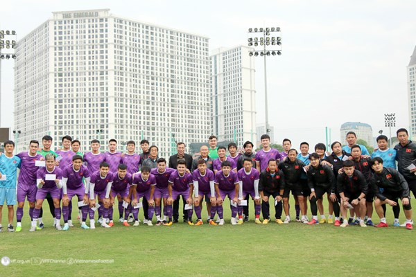 Tuyển Myanmar đến Việt Nam chuẩn bị cho AFF Cup - Anh 3