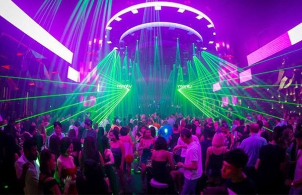 Tiếp tục tăng cường quản lý kinh doanh dịch vụ karaoke, vũ trường - Anh 1