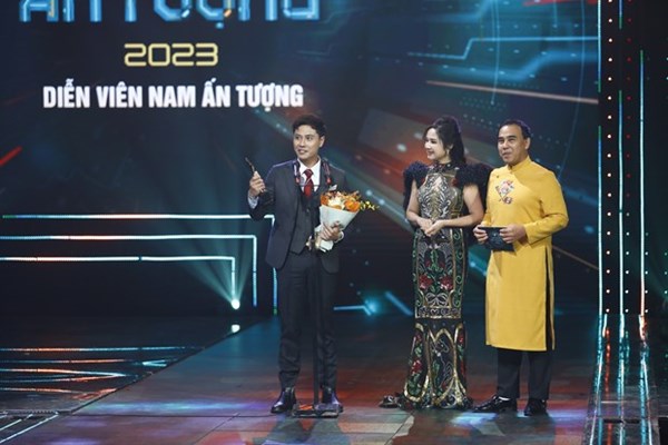 "Thương ngày nắng về" trở thành phim truyền hình ấn tượng tại VTV Awards 2022 - ảnh 4
