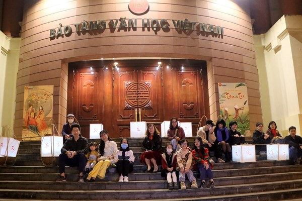 208 nghìn lượt du khách tới Hà Nội 3 ngày đầu năm mới 2023 - Anh 3