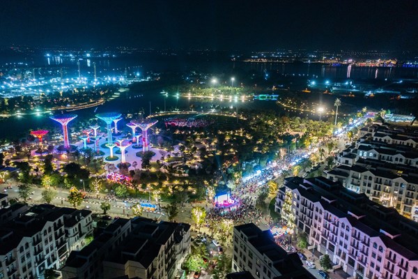 Bùng nổ với phố ẩm thực đêm tại khu đô thị Vinhomes Grand Park - Anh 6