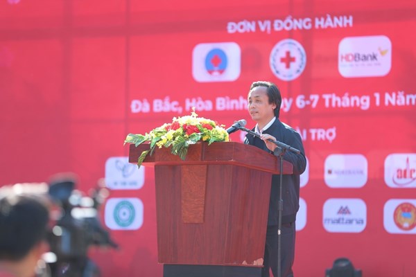 Tết sớm, Tết ấm no đến với bà con huyện Đà Bắc - Anh 1