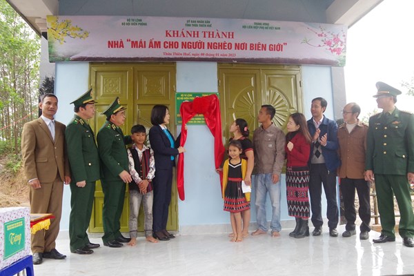 Xuân Biên phòng - Ấm lòng dân bản - Anh 1