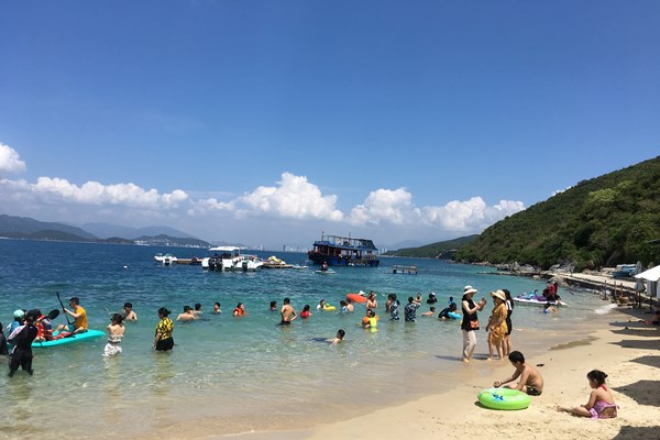 Khởi động dự án “Người dân Khánh Hoà nói tiếng Anh” - Anh 2